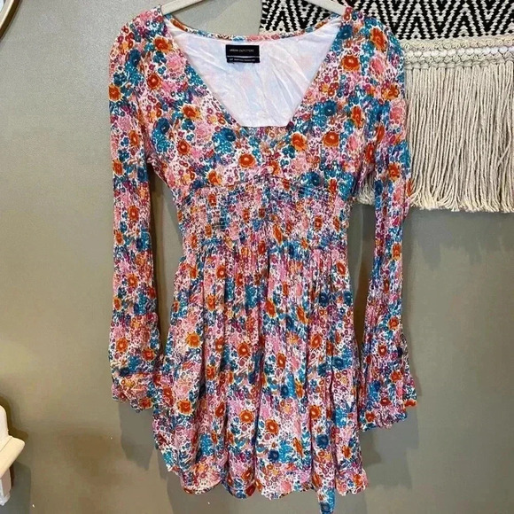 URBAN OUTFITTERS ELISE FLORAL SMOCKED DRESS S - Picture 5 of 6